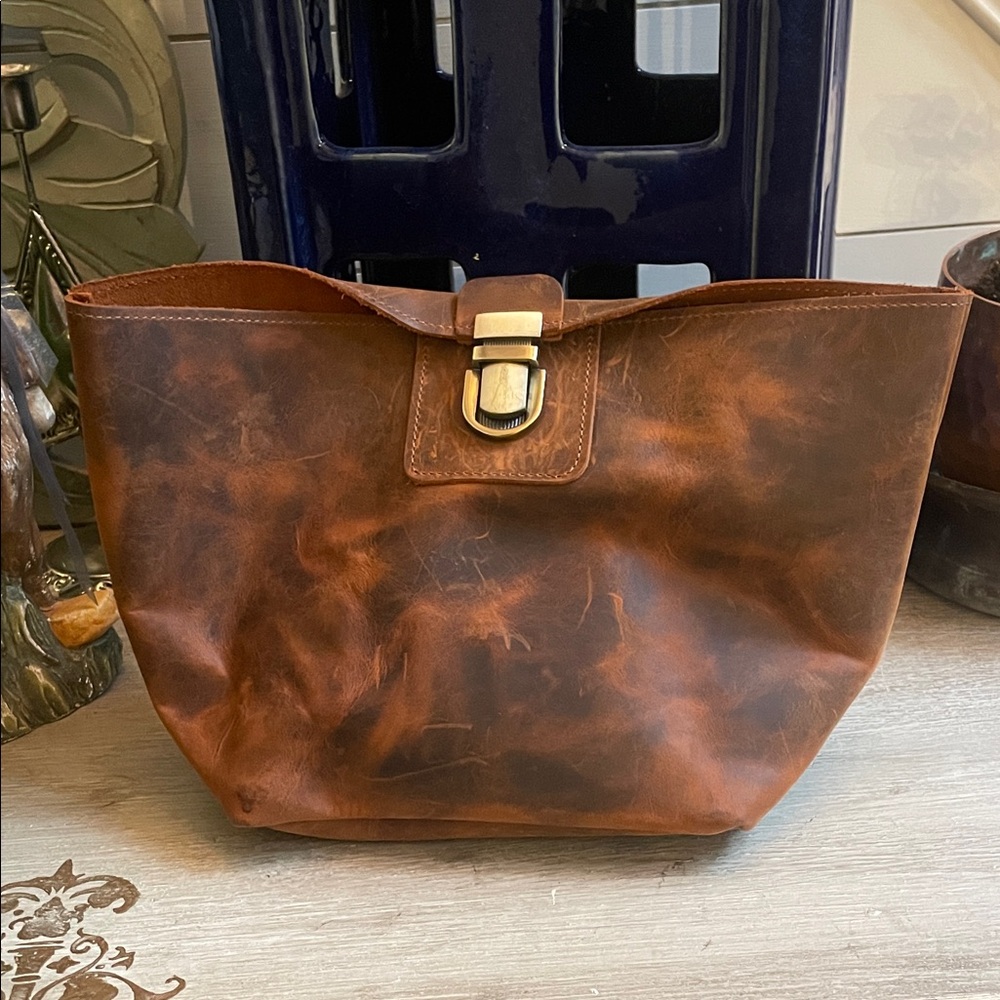 Distressed Brown Leather Tote Accessories Toiletries Bag